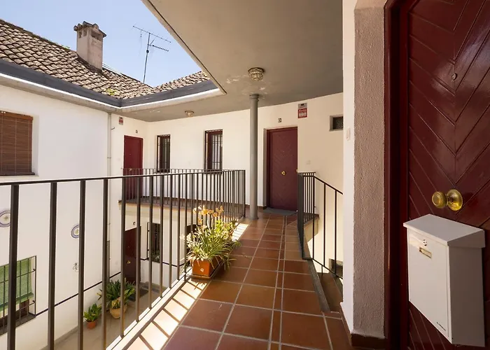 Coqueto Apartamento Duplex Con Terraza Privada Y Parking